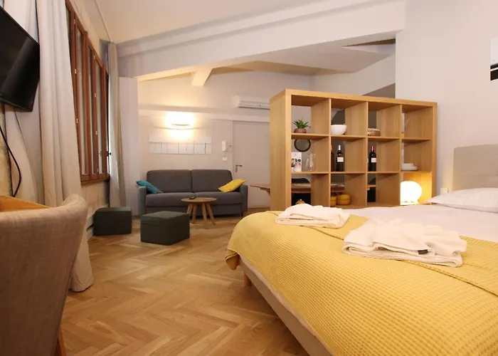 Les Suites De Saint Amand